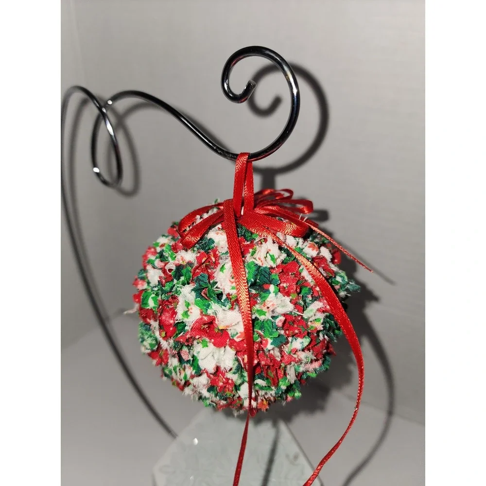 Handmade Vintage Christmas Tree Ornament Rag Ball Tattered Fabric‎